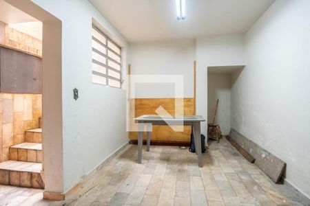 Casa à venda com 4 quartos, 218m² em São Judas, São Paulo