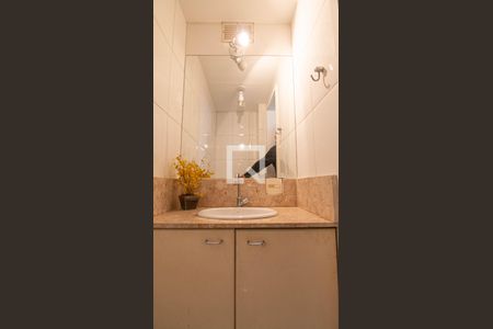 Lavabo de apartamento à venda com 4 quartos, 120m² em Tijuca, Rio de Janeiro