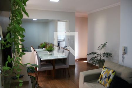 Sala de apartamento à venda com 3 quartos, 60m² em Jardim Riacho das Pedras, Contagem