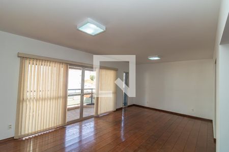 Sala de apartamento para alugar com 4 quartos, 167m² em Centro, Ribeirão Preto