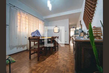 Sala de casa à venda com 4 quartos, 250m² em Vila Gomes, São Paulo