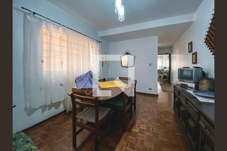 Sala de casa à venda com 4 quartos, 250m² em Vila Gomes, São Paulo