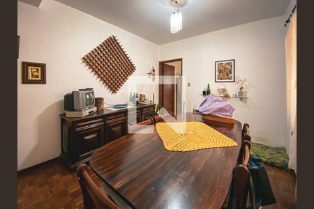 Sala de casa à venda com 4 quartos, 250m² em Vila Gomes, São Paulo