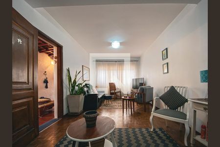 Sala de casa à venda com 4 quartos, 250m² em Vila Gomes, São Paulo