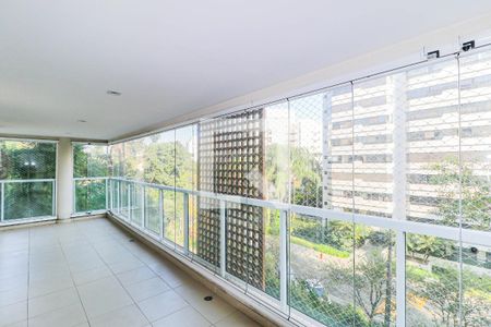 Varanda de apartamento para alugar com 4 quartos, 240m² em Chácara Santo Antônio, São Paulo