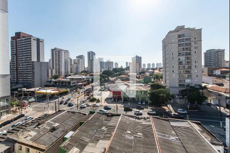 Sala - Cozinha Integrada - Vista de apartamento para alugar com 2 quartos, 32m² em Ipiranga, São Paulo