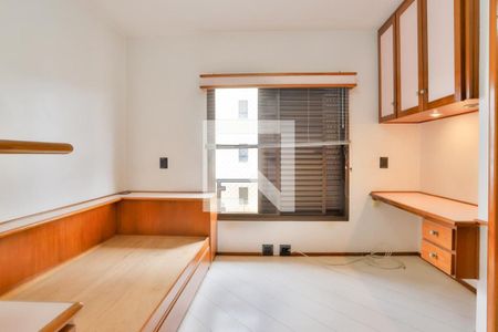 Apartamento à venda com 3 quartos, 213m² em Vila Mariana, São Paulo