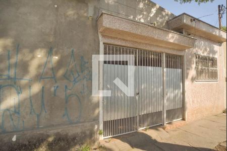 Casa à venda com 4 quartos, 420m² em Guaiauna, São Paulo