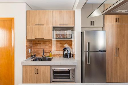 Cozinha de apartamento à venda com 2 quartos, 60m² em Buritis, Belo Horizonte