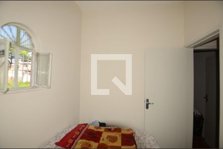 Quarto 2 de apartamento à venda com 3 quartos, 200000m² em Penha Circular, Rio de Janeiro