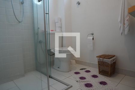 Banheiro de apartamento para alugar com 2 quartos, 70m² em Vila Madalena, São Paulo