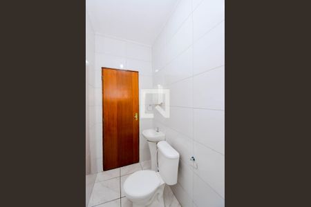 Banheiro de casa para alugar com 1 quarto, 65m² em Jardim Testae, Guarulhos