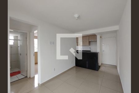 Sala de apartamento para alugar com 2 quartos, 45m² em Jardim Vista Alegre, Ferraz de Vasconcelos