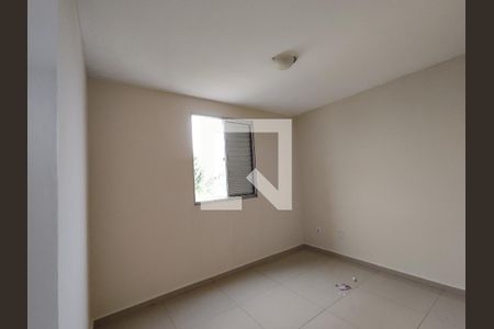 Quarto 2 de apartamento para alugar com 2 quartos, 45m² em Jardim Vista Alegre, Ferraz de Vasconcelos
