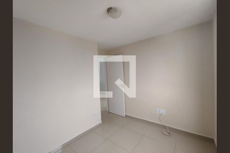 Quarto 2 de apartamento para alugar com 2 quartos, 45m² em Jardim Vista Alegre, Ferraz de Vasconcelos