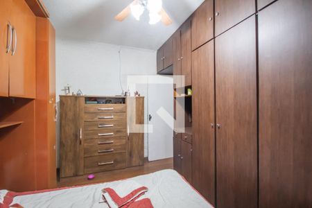 Casa à venda com 450m², 5 quartos e 3 vagas Casa à venda com 450m², 5 quartos e 3 vagasQuarto 2