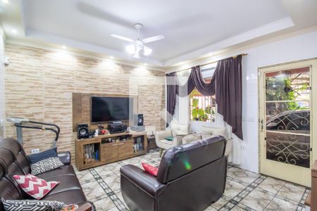 Casa à venda com 450m², 5 quartos e 3 vagas Casa à venda com 450m², 5 quartos e 3 vagasSala