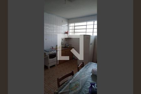 Casa à venda com 2 quartos, 114m² em Vila Carrão, São Paulo
