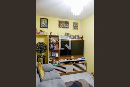 sala de casa à venda com 2 quartos, 60m² em Padroeira, Osasco