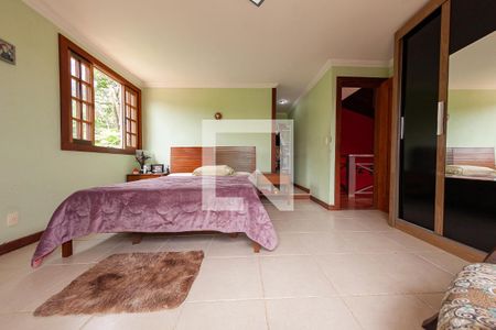 Casa à venda com 4 quartos, 220m² em Itaipu, Niterói