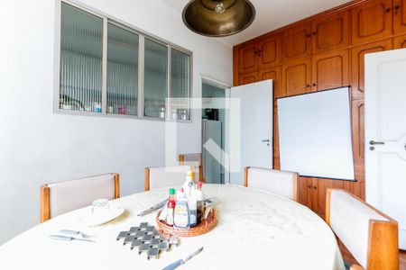 Apartamento à venda com 370m², 4 quartos e 5 vagas