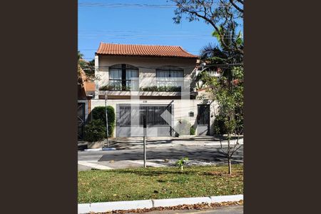 Casa à venda com 3 quartos, 319m² em Sumarezinho, São Paulo