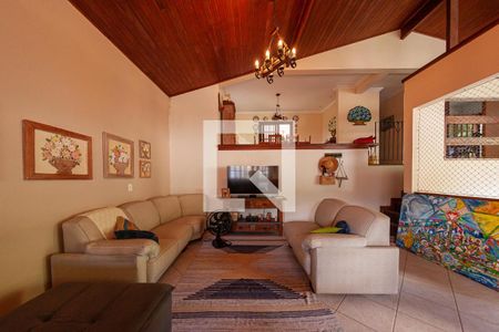 Casa à venda com 3 quartos, 290m² em Itaipu, Niterói