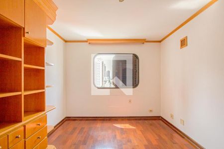 Apartamento à venda com 4 quartos, 233m² em Vila Regente Feijó, São Paulo