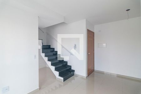 Sala de apartamento à venda com 2 quartos, 90m² em Jardim Ocara, Santo André