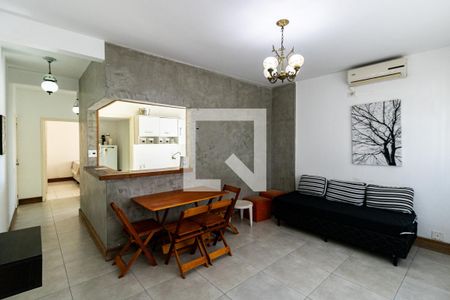 Sala de apartamento para alugar com 1 quarto, 52m² em Pitangueiras, Guarujá
