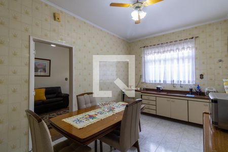 Casa à venda com 175m², 3 quartos e 3 vagas Casa à venda com 175m², 3 quartos e 3 vagasCozinha