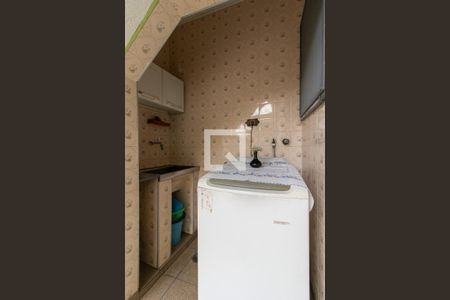 Casa à venda com 175m², 3 quartos e 3 vagas Casa à venda com 175m², 3 quartos e 3 vagasÁrea de Serviço