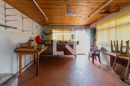 Casa à venda com 175m², 3 quartos e 3 vagas Casa à venda com 175m², 3 quartos e 3 vagasEdicula