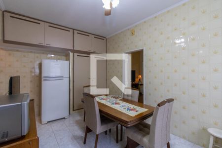 Casa à venda com 175m², 3 quartos e 3 vagas Casa à venda com 175m², 3 quartos e 3 vagasCozinha