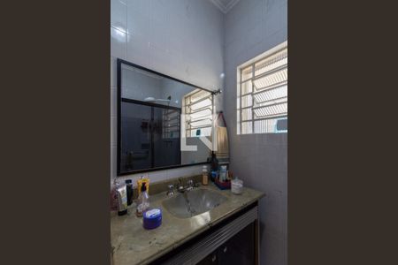 Casa à venda com 175m², 3 quartos e 3 vagas Casa à venda com 175m², 3 quartos e 3 vagasBanheiro