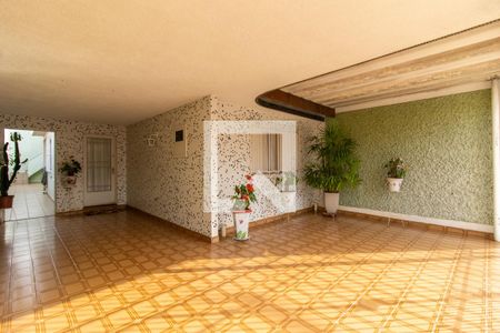 Casa à venda com 175m², 3 quartos e 3 vagas Casa à venda com 175m², 3 quartos e 3 vagasGaragem