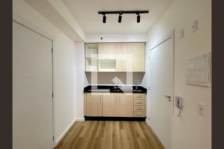 Sala/Cozinha de apartamento à venda com 1 quarto, 28m² em Belenzinho, São Paulo