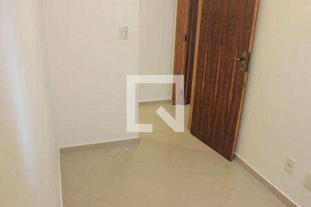 Quarto 1 de apartamento para alugar com 2 quartos, 45m² em Parque Continental, Guarulhos