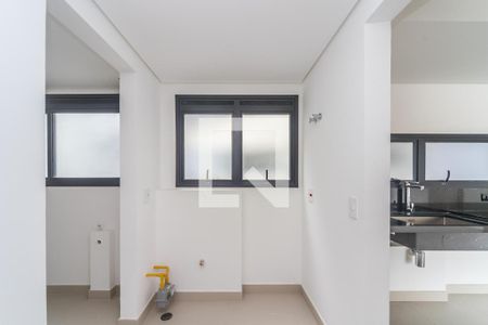 Apartamento à venda com 3 quartos, 134m² em Vila Ipojuca, São Paulo