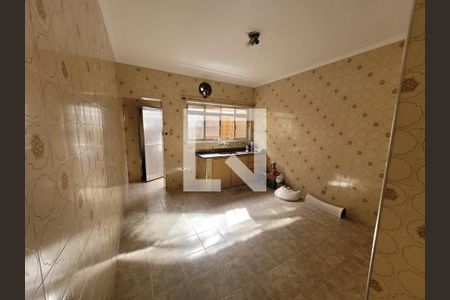 Casa à venda com 3 quartos, 130m² em Vila Bertioga, São Paulo