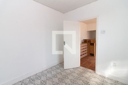 Quarto de casa para alugar com 1 quarto, 45m² em Irajá, Rio de Janeiro