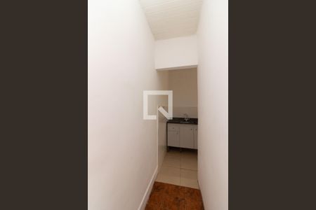 Corredor de casa para alugar com 1 quarto, 45m² em Irajá, Rio de Janeiro