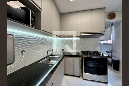 Cozinha de apartamento à venda com 3 quartos, 105m² em Buritis, Belo Horizonte