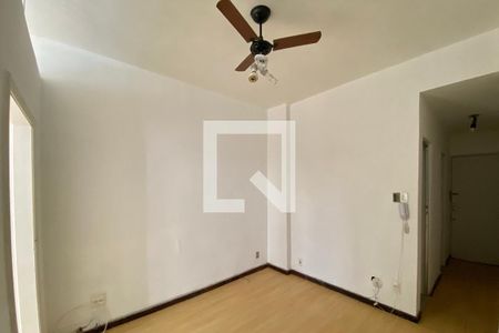 Sala/Quarto de apartamento à venda com 1 quarto, 32m² em Flamengo, Rio de Janeiro