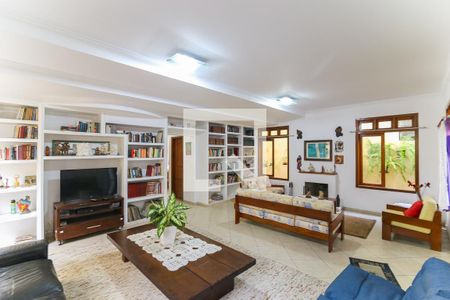 Sala de casa à venda com 6 quartos, 302m² em Super Quadra Morumbi, São Paulo