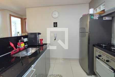 Cozinha de apartamento à venda com 2 quartos, 45m² em Loteamento Residencial Parque dos Cantos, Campinas