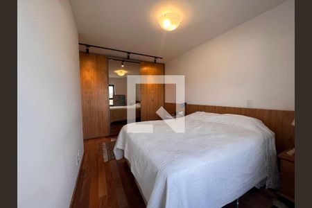 Apartamento à venda com 3 quartos, 138m² em Vila Ipojuca, São Paulo