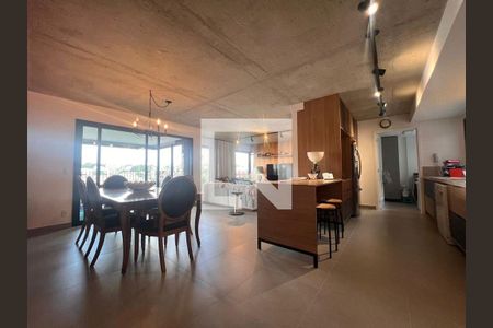 Apartamento à venda com 3 quartos, 138m² em Vila Ipojuca, São Paulo