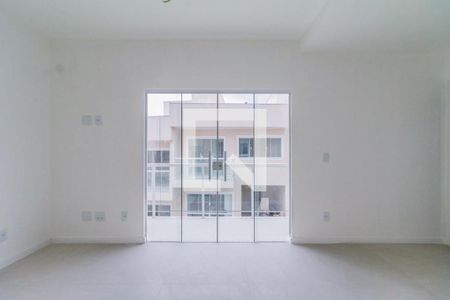 Casa à venda com 3 quartos, 104m² em Engenho do Mato, Niterói
