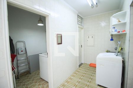Casa para alugar com 250m², 3 quartos e 5 vagas Casa para alugar com 250m², 3 quartos e 5 vagasÁrea de serviço